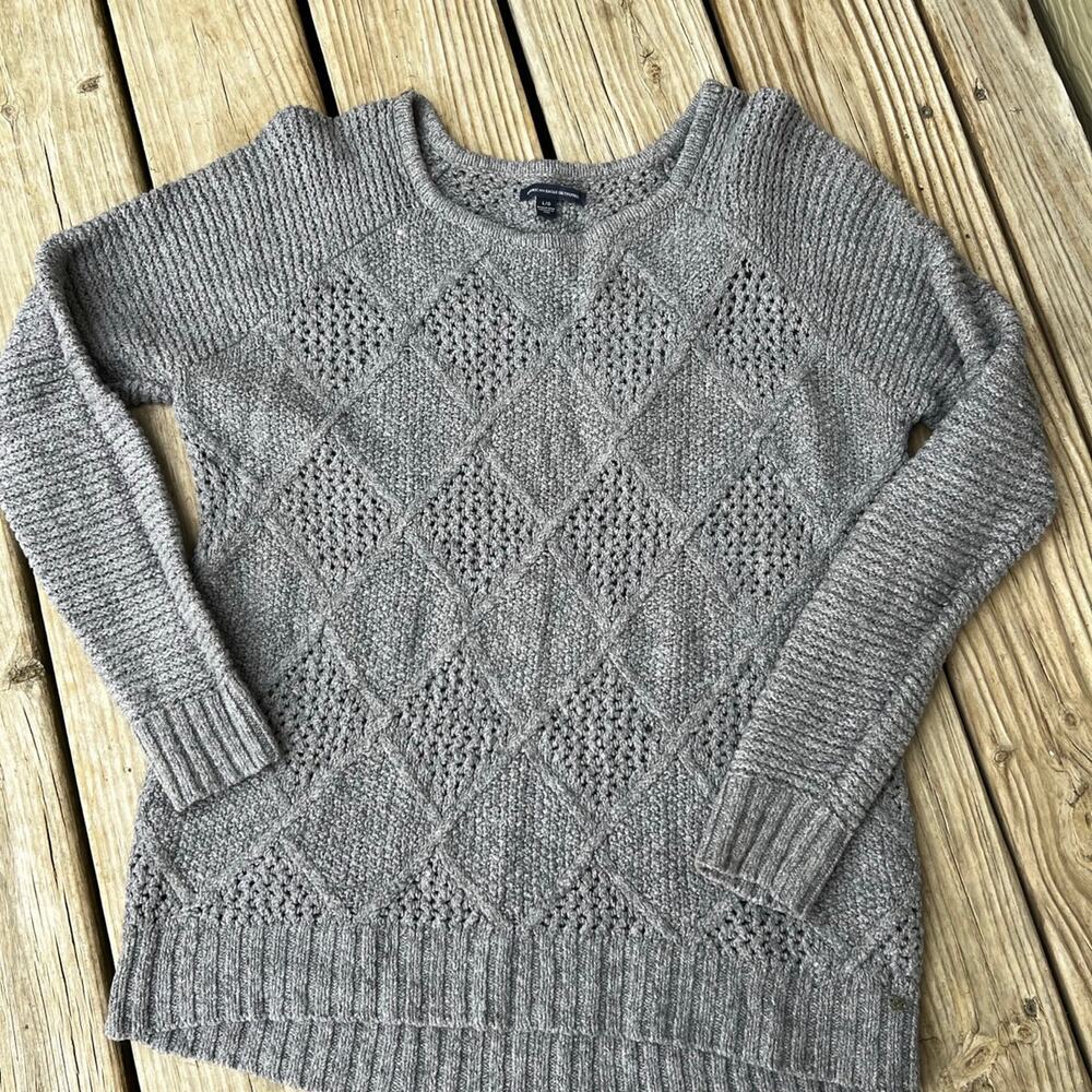 AMERICAN EAGLE gray sweater, diamond pattern, texture, women's size L